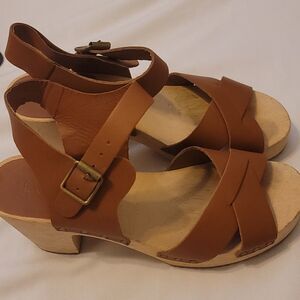 Loft leather wooden platforms size 8